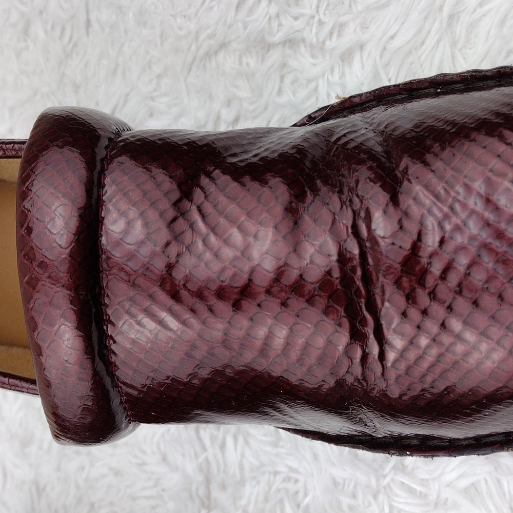 Nurse Mates Pillow Top Halle Burgundy Snakeskin Leather Round Toe Clog Shoes - Picture 13 of 16